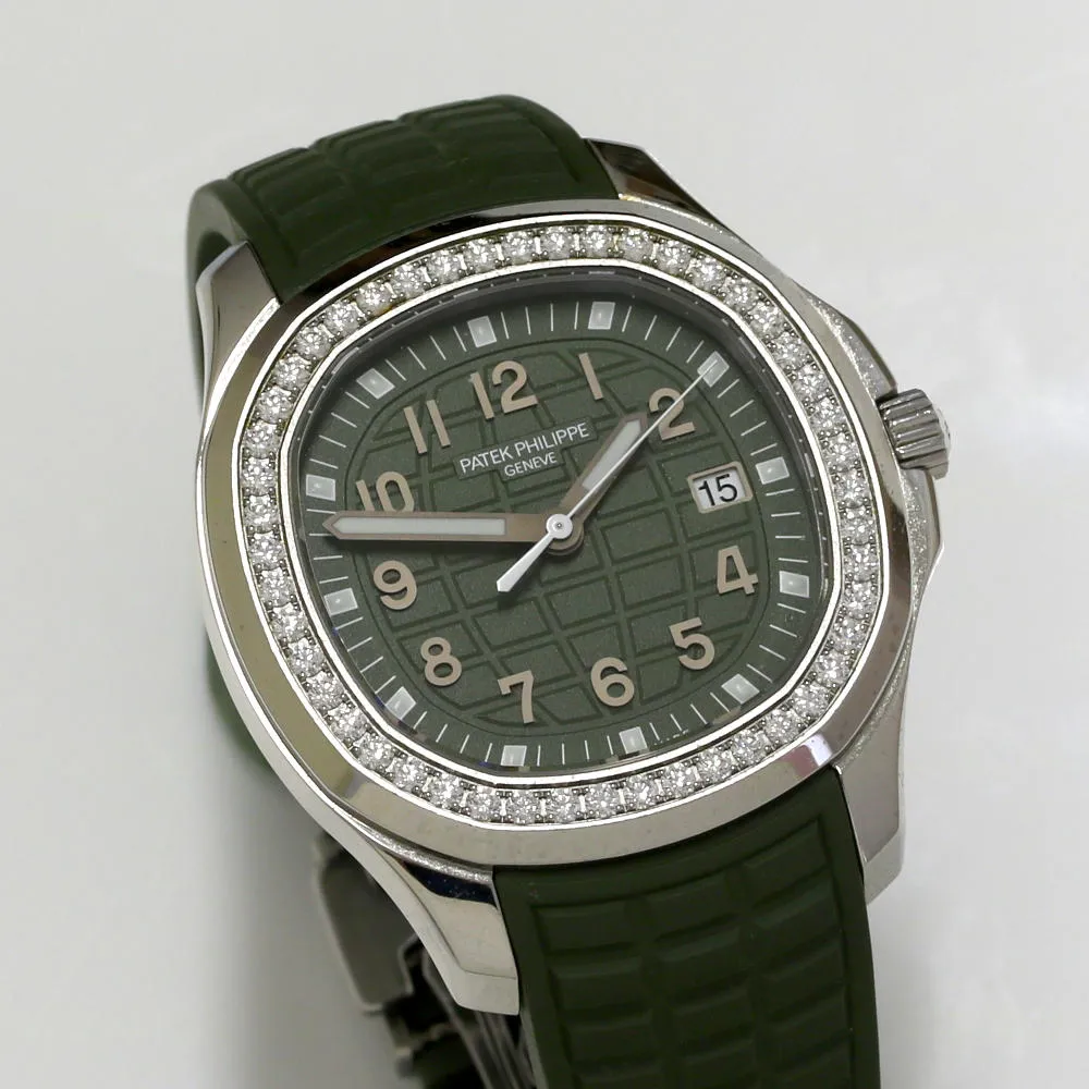 Patek Philippe Aquanaut 5267/200A 38mm Stainless steel 6