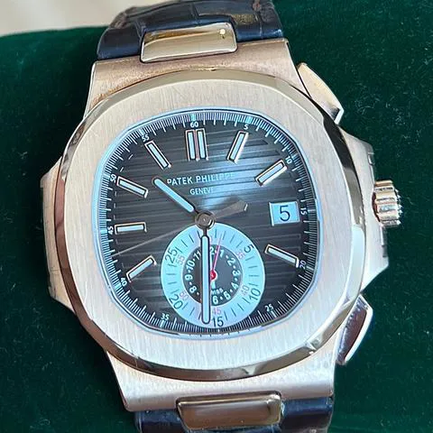 Patek Philippe Nautilus 5980R-001 40.5mm Rose gold Brown