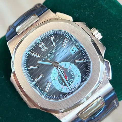 Patek Philippe Nautilus 5980R-001 40.5mm Rose gold Brown 1