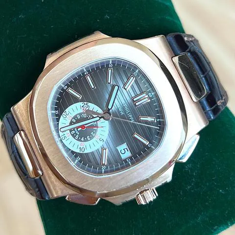 Patek Philippe Nautilus 5980R-001 40.5mm Rose gold Brown 2