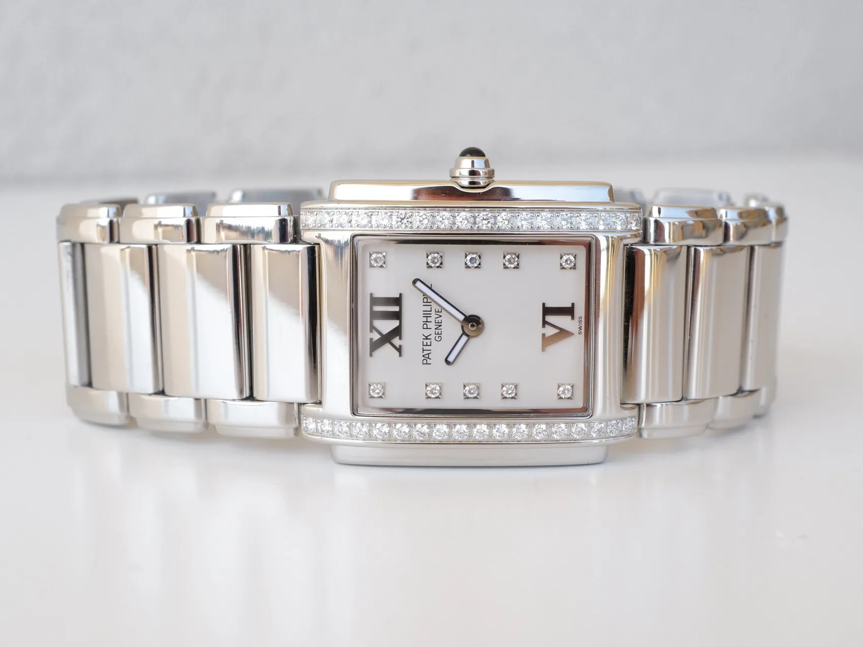 Patek Philippe Twenty~4 4910/10A-011 25mm Stainless steel White 2