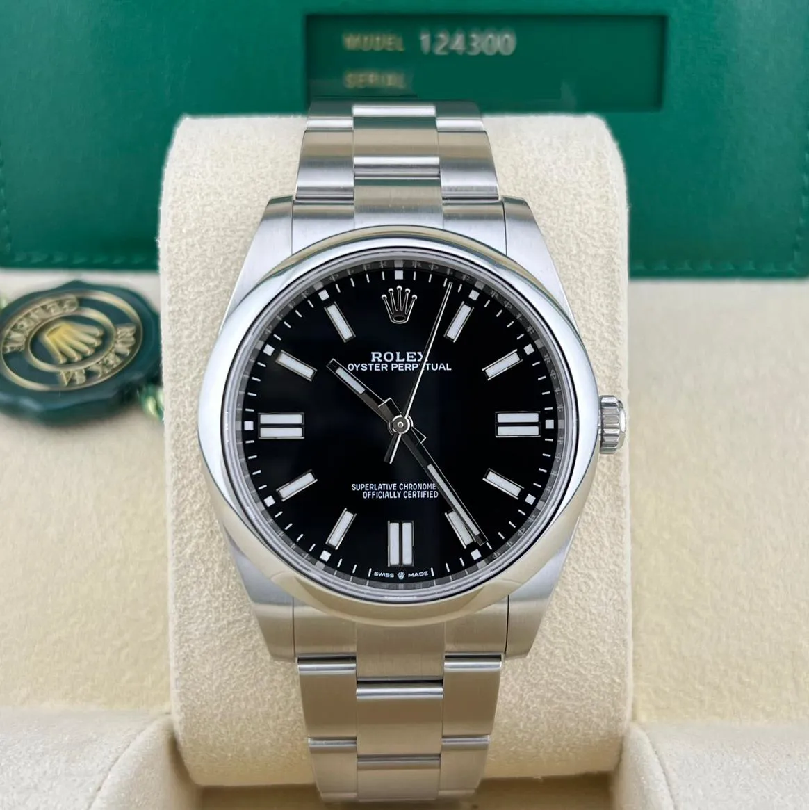 Rolex Oyster Perpetual 124300-0002 41mm Oystersteel Black