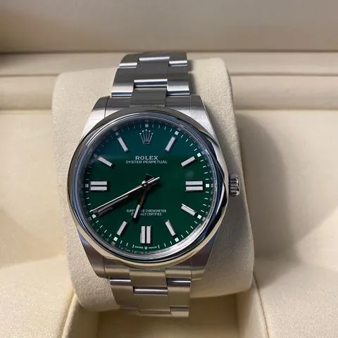 Rolex Oyster Perpetual 41 124300 41mm Stainless steel Green