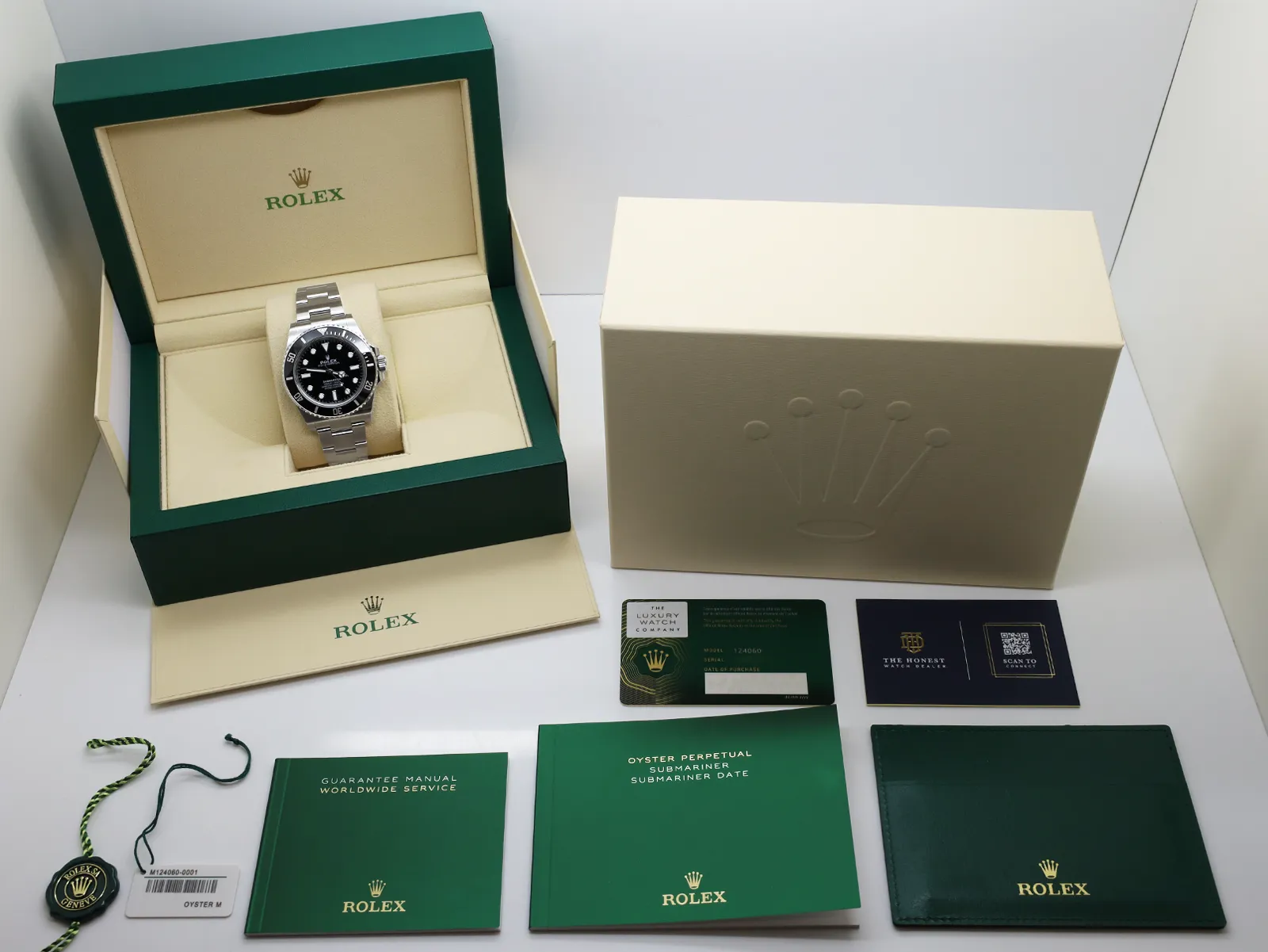 Rolex Submariner 124060 41mm Black 1