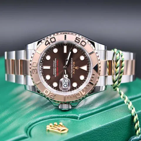 Rolex Yacht-Master 40 126621 40mm Yellow gold and Stainless steel Brown