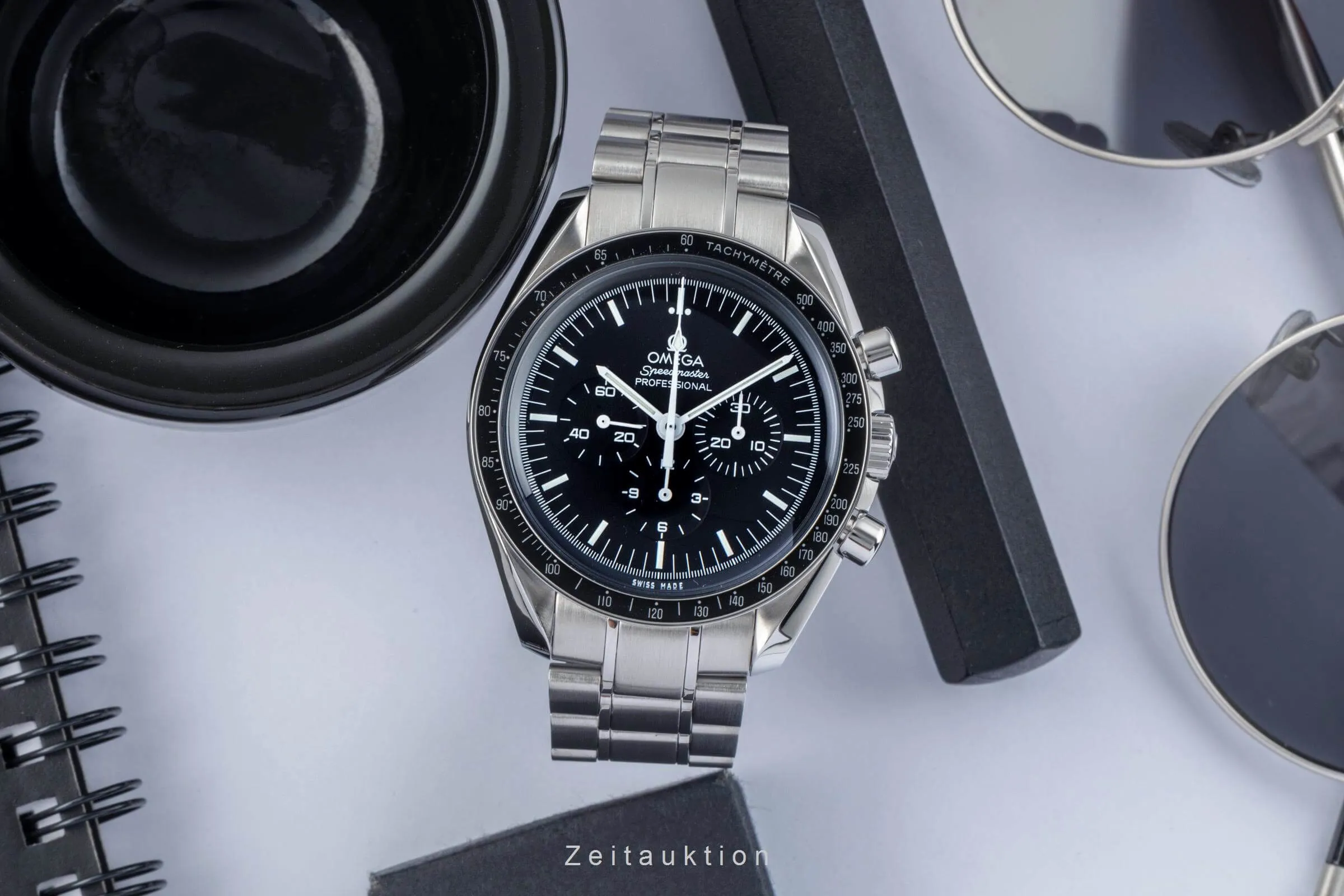 Omega Speedmaster Moonwatch 311.30.42.30.01.005 42mm Stainless steel Black 2