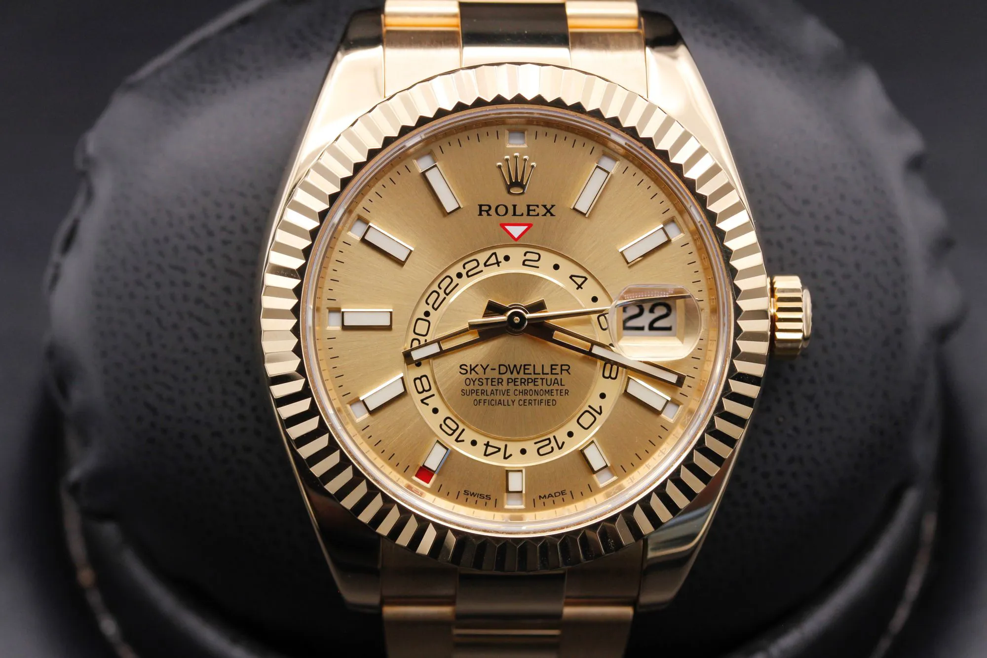 Rolex Sky-Dweller 326938 42mm Yellow gold Champagne