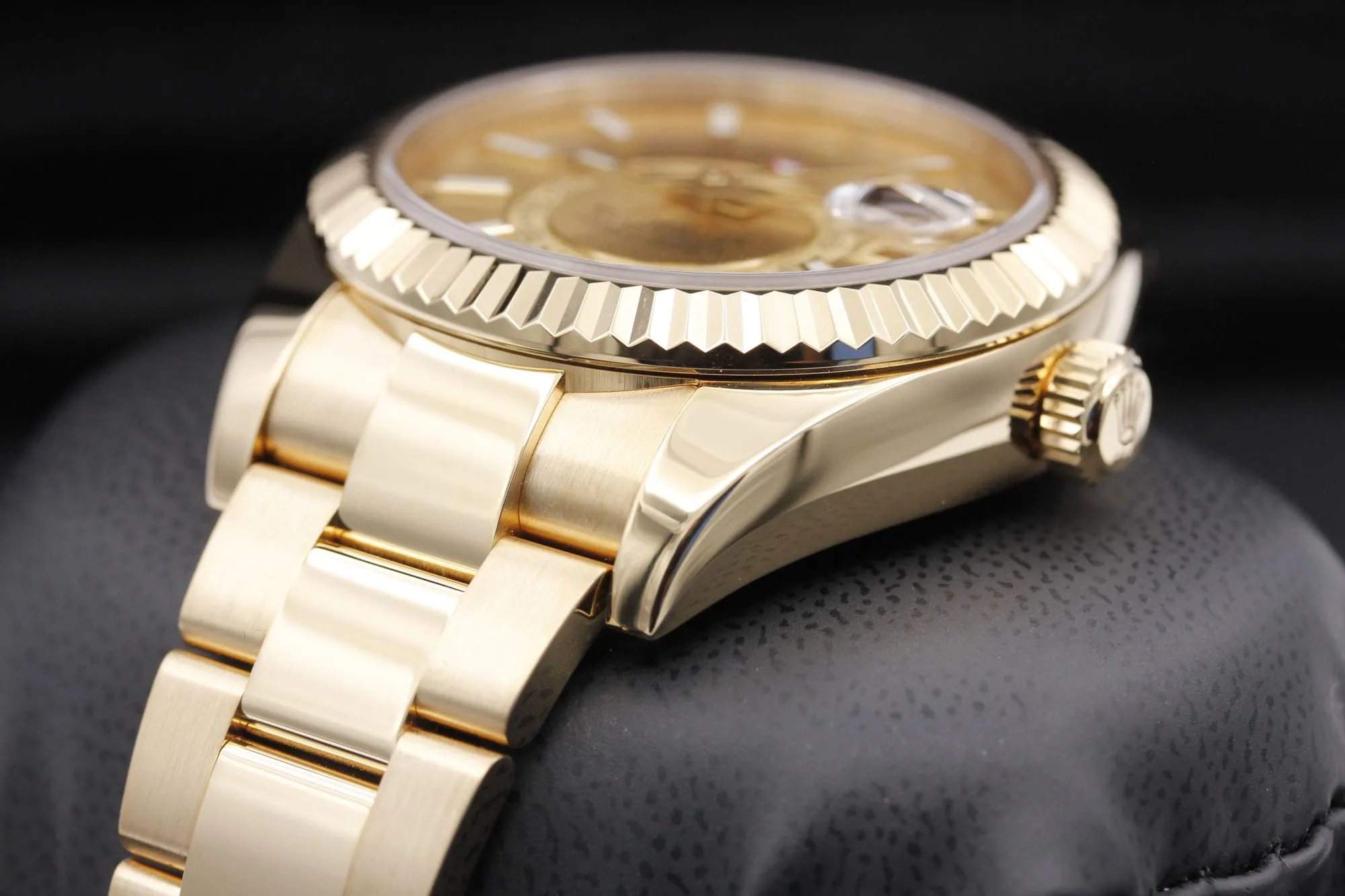 Rolex Sky-Dweller 326938 42mm Yellow gold Champagne 1