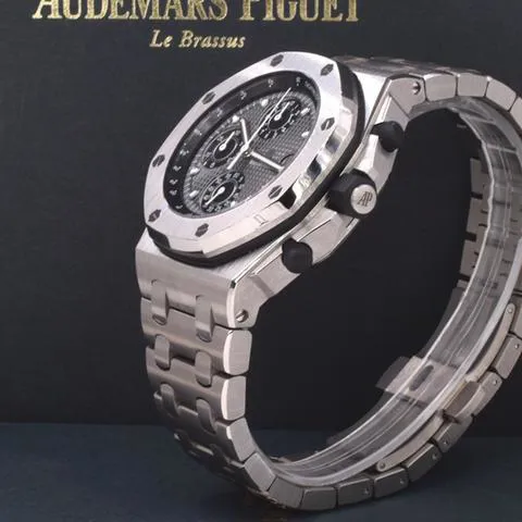 Audemars Piguet Royal Oak Offshore 26238TI.OO.2000TI.01 42mm Titanium Gray 7