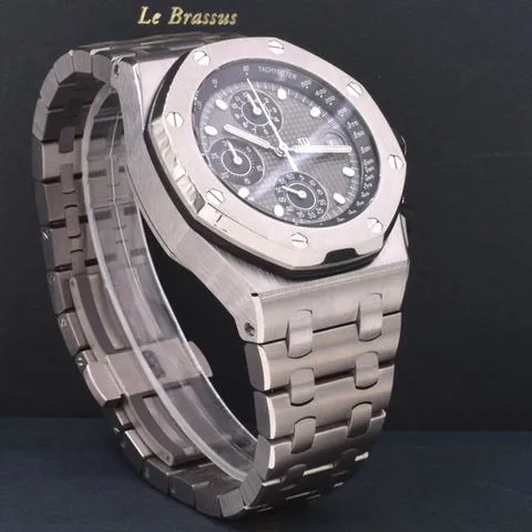 Audemars Piguet Royal Oak Offshore 26238TI.OO.2000TI.01 42mm Titanium Gray 8