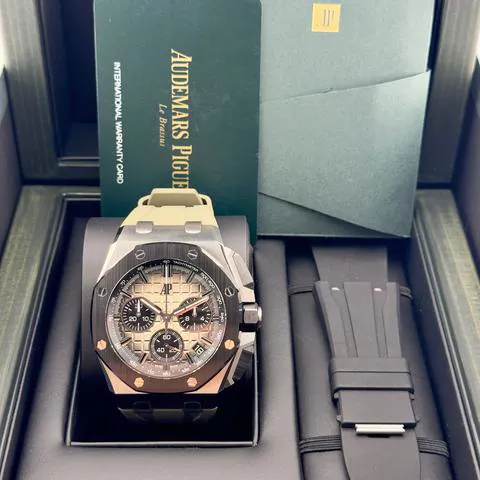 Audemars Piguet Royal Oak Offshore 26420SO.OO.A600CA.01 43mm Stainless steel Brown