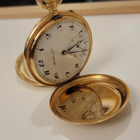 H. Moser & Cie. Yellow gold Gold