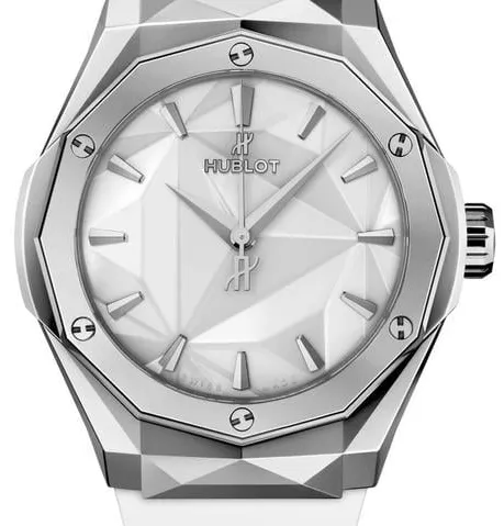 Hublot Classic Fusion 550.NS.2200.RW.ORL20 40mm Titanium White