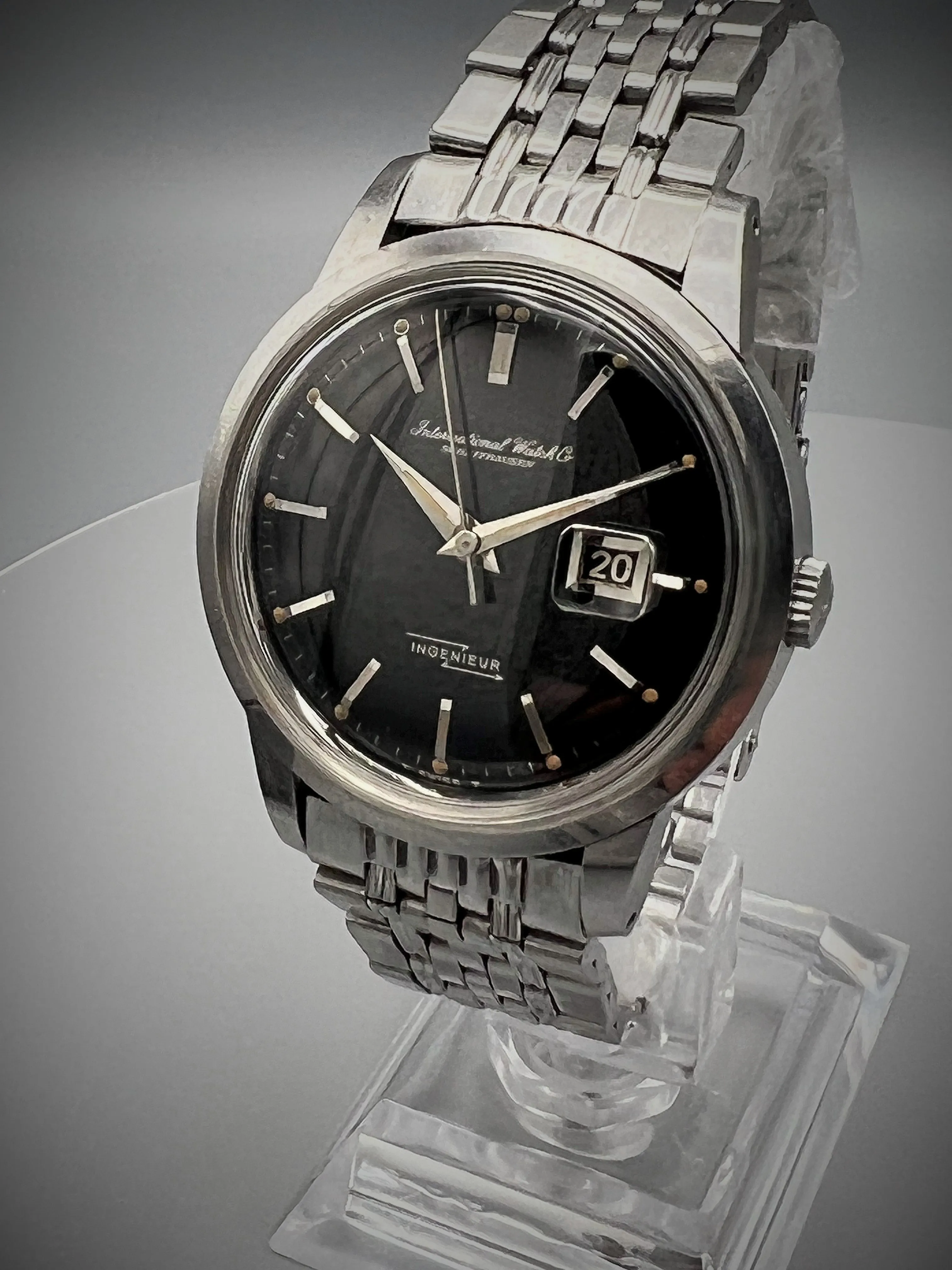 IWC Ingenieur 666 36.5mm Stainless steel Black