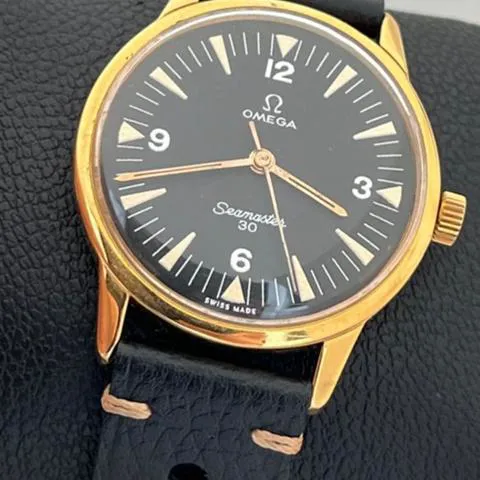 Omega Seamaster Diver 300M 135.007-63 35mm Yellow gold Black