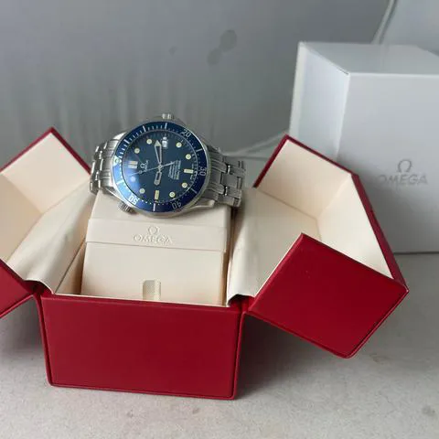 Omega Seamaster Diver 300M 25318000 41mm Stainless steel Blue 6