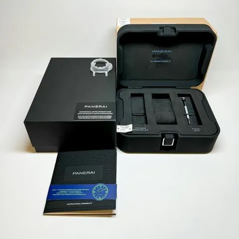 Panerai Luminor GMT Automatic PAM 01616 47mm Carbon fiber Black 4