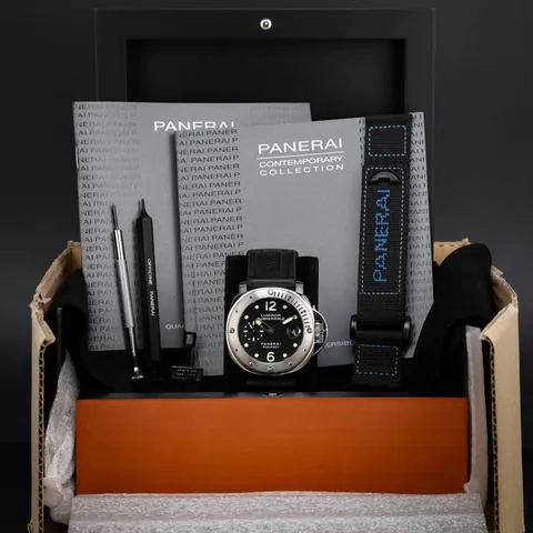 Panerai Submersible PAM 00024 44mm Stainless steel Black 12