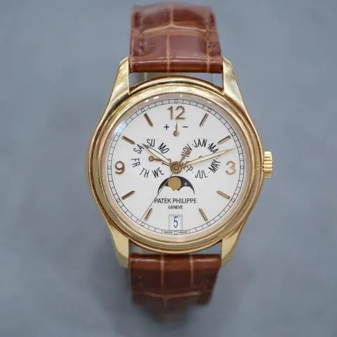 Patek Philippe Annual Calendar 5146J-001 39mm Yellow gold Beige