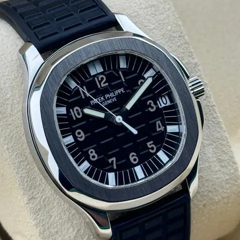 Patek Philippe Aquanaut 5065A-001 38mm Stainless steel Black 1