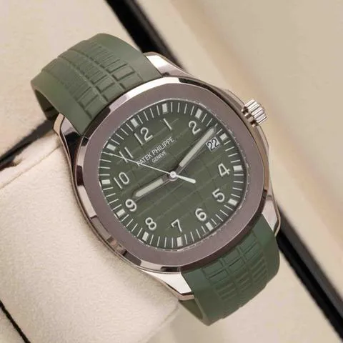 Patek Philippe Aquanaut 5168G-010 42mm White gold Green 11