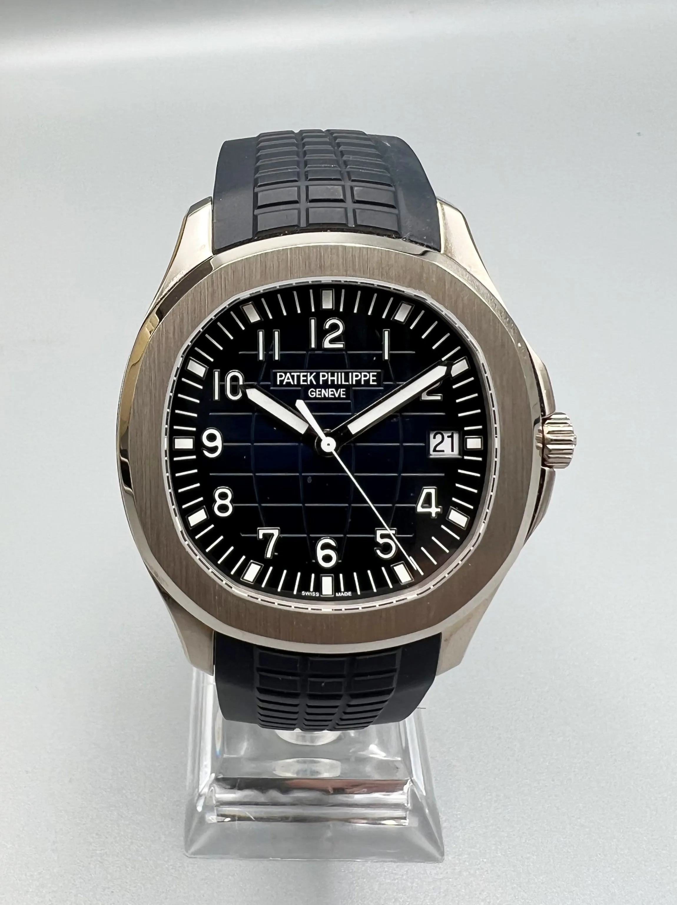 Patek Philippe Aquanaut 5168G 42mm White gold Blue