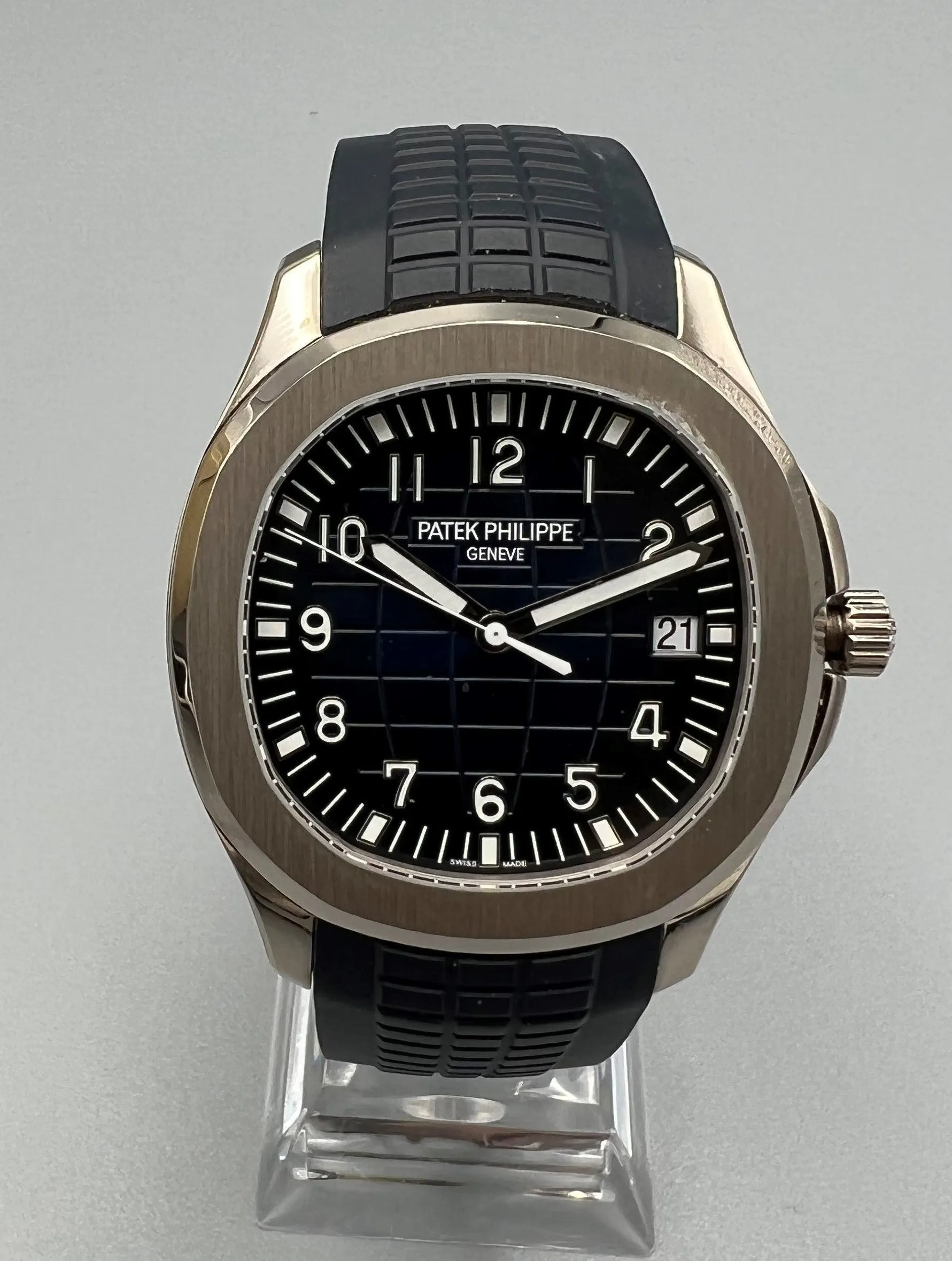 Patek Philippe Aquanaut 5168G 42mm White gold Blue 10