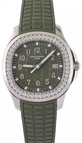 Patek Philippe Aquanaut 5267/200A-011 39mm Stainless steel Green