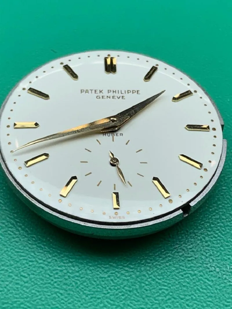 Patek Philippe Calatrava 2526 36mm Yellow gold Cream 11