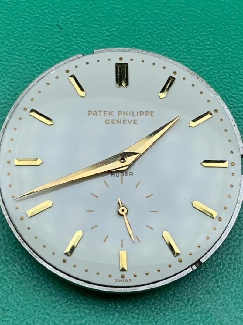 Patek Philippe Calatrava 2526 36mm Yellow gold Cream 14