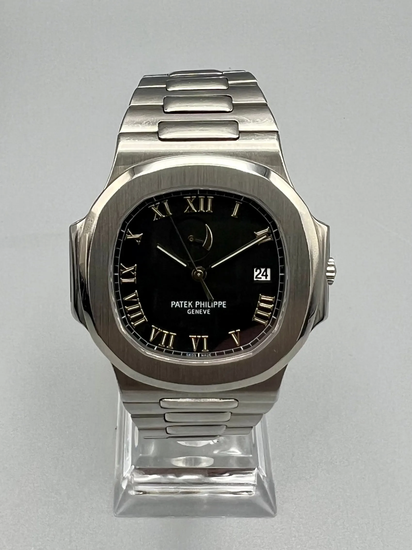 Patek Philippe Nautilus 3710/1A-001 42mm Stainless steel Black