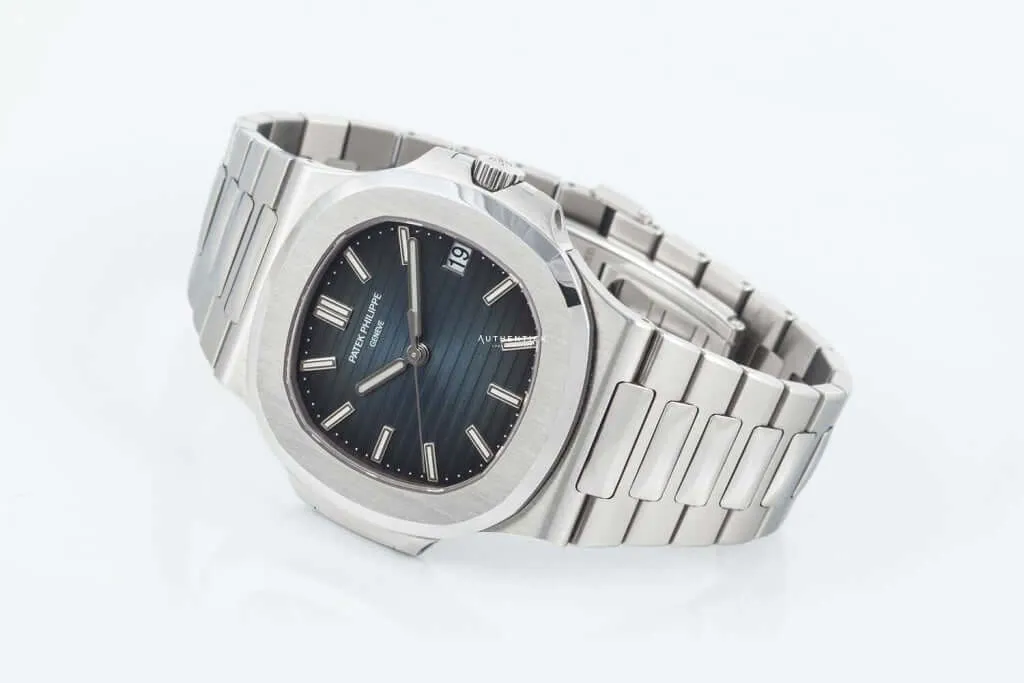 Patek Philippe Nautilus 5711/1A-010 40mm Stainless steel Blue 5