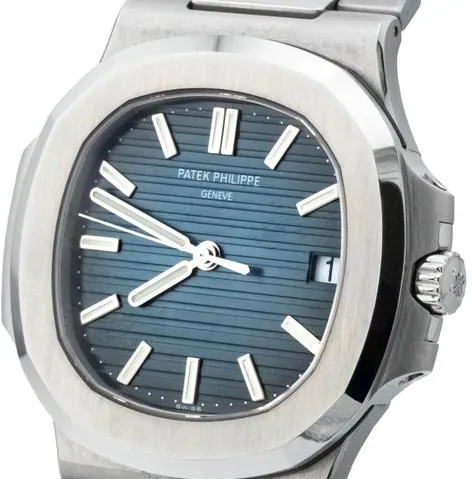 Patek Philippe Nautilus 5711/1A 40mm Stainless steel Blue