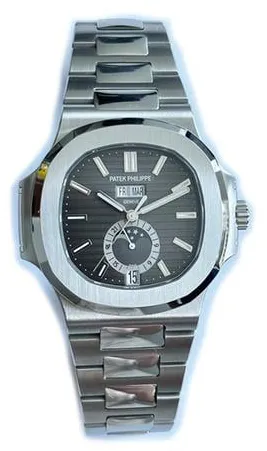 Patek Philippe Nautilus 5726/1A-001 41mm Stainless steel Black