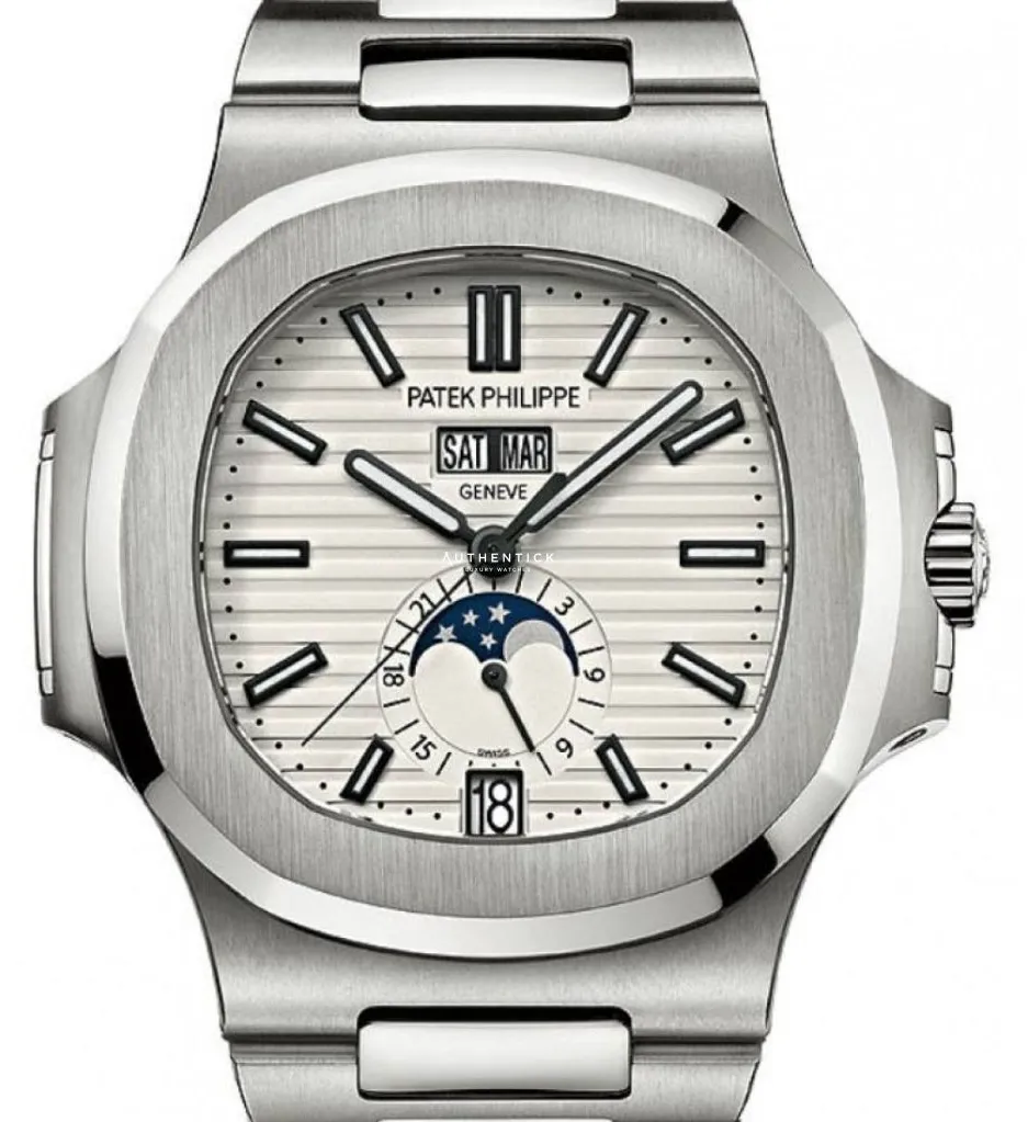 Patek Philippe Nautilus 5726/1A-010 40.5mm Stainless White