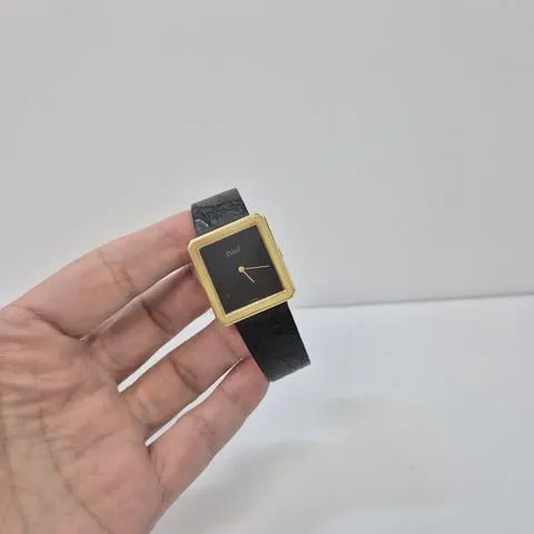 Piaget Protocole 25mm Yellow gold Black