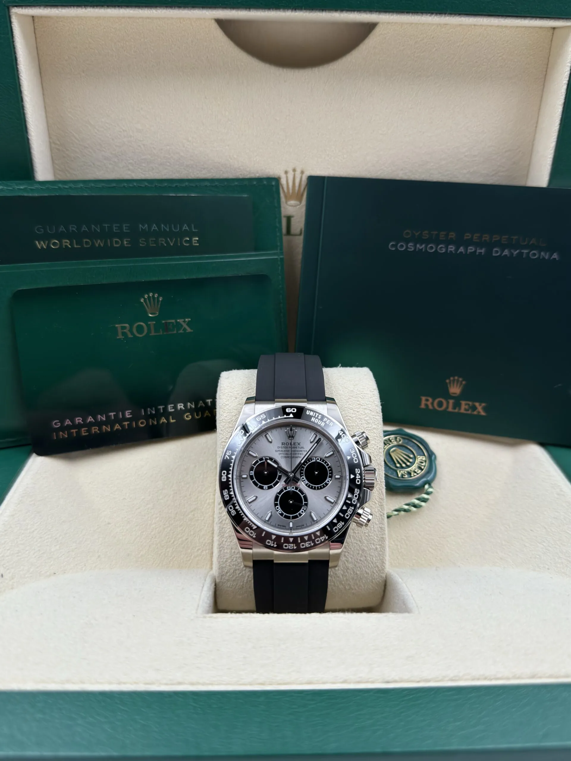 Rolex Daytona 126519LN 40mm White gold Silver 1