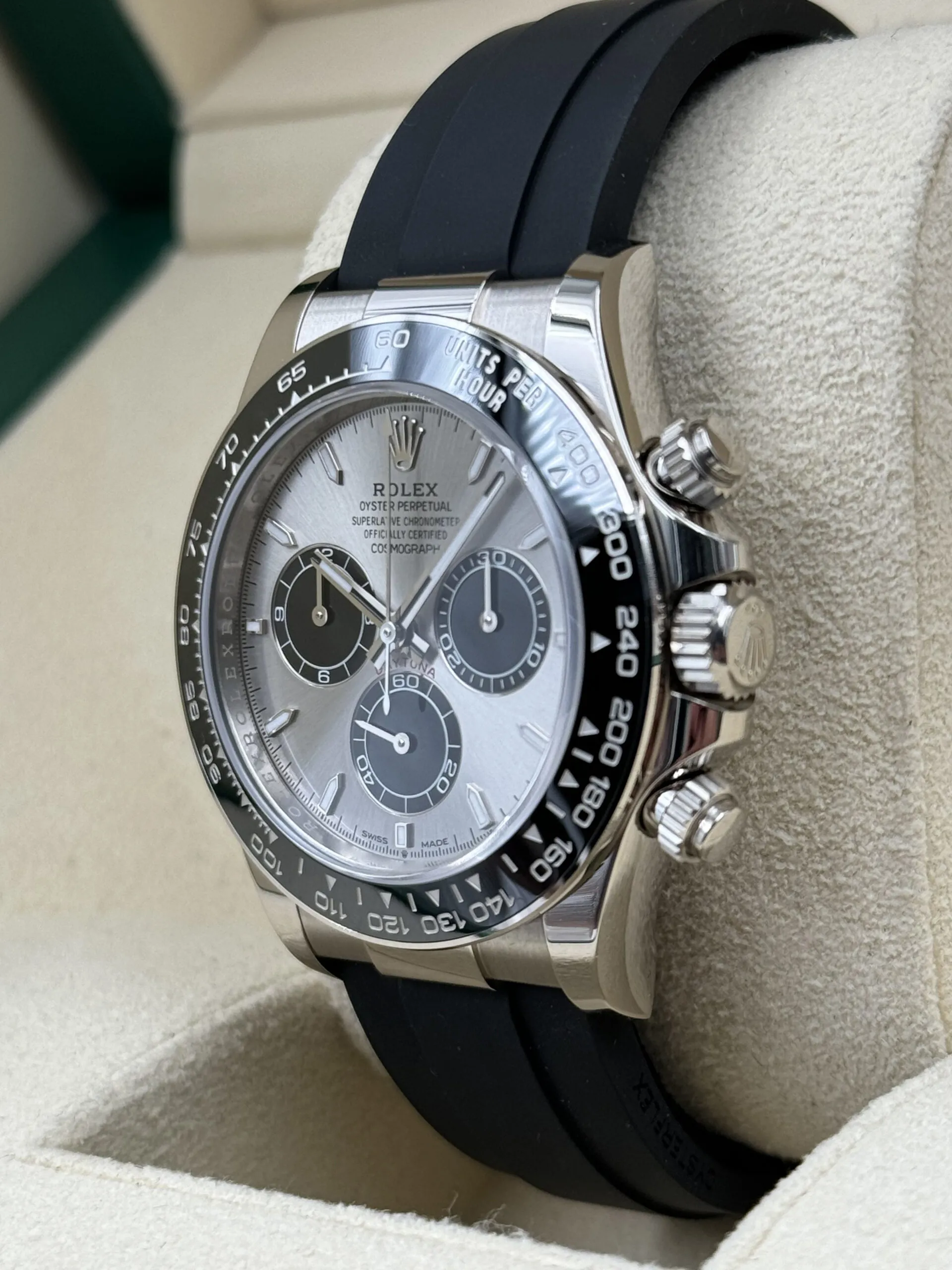 Rolex Daytona 126519LN 40mm White gold Silver 2