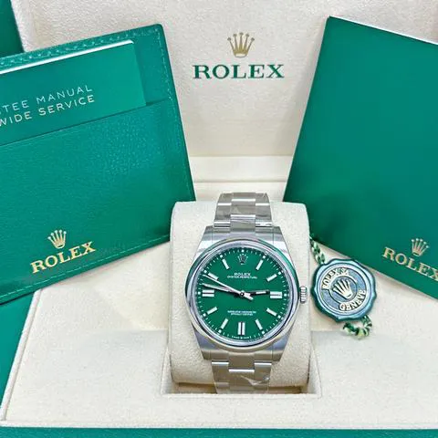 Rolex Oyster Perpetual 41 124300 41mm Stainless steel Green 4