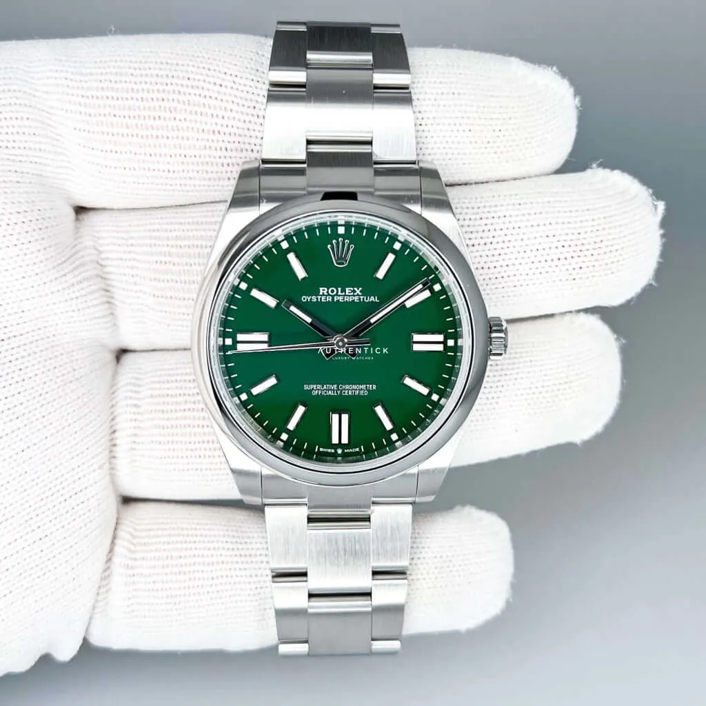 Rolex Oyster Perpetual 41 124300 41mm Green 1