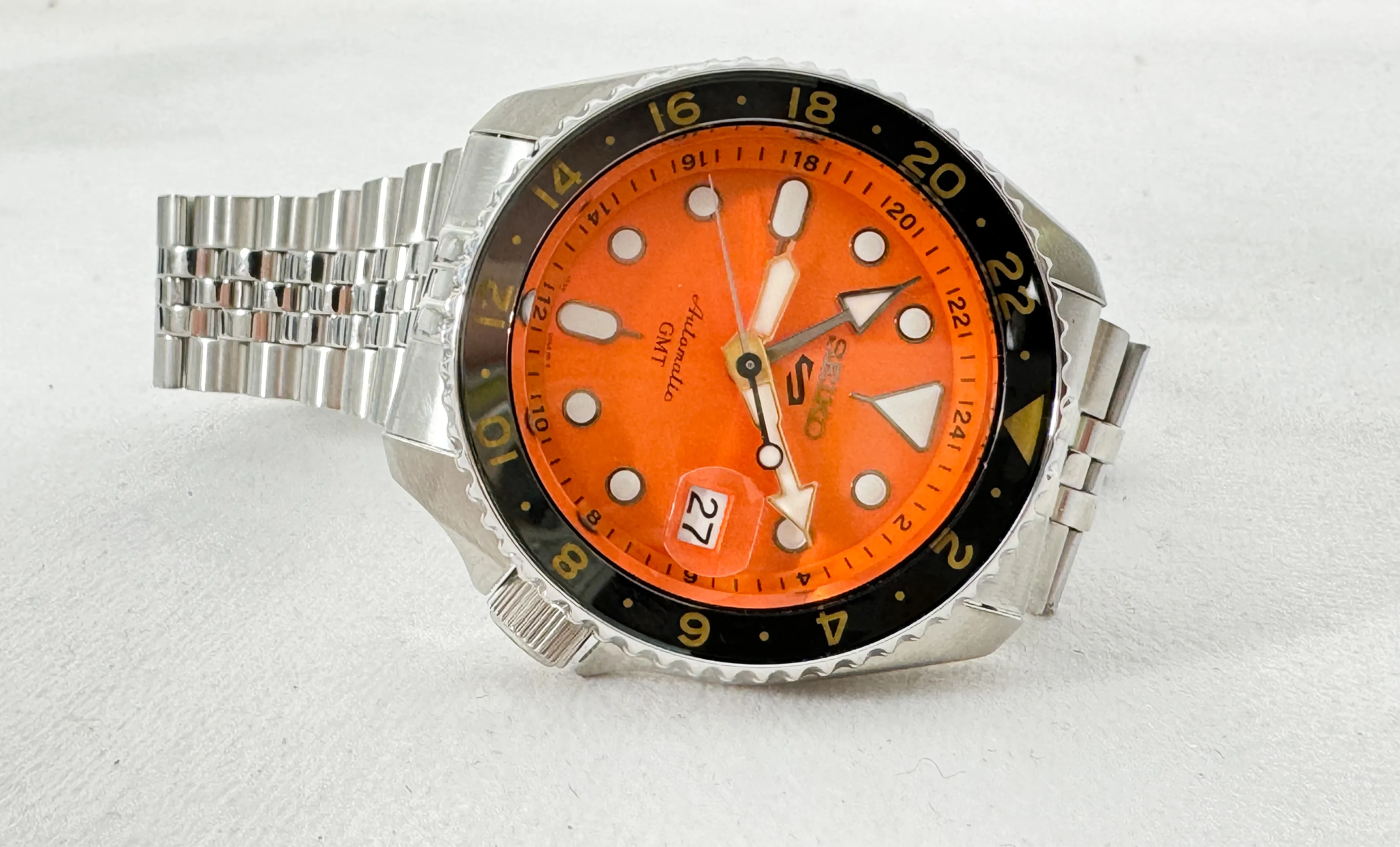 Seiko 5 Sports SRPD59 42.5mm Stainless steel Orange 1