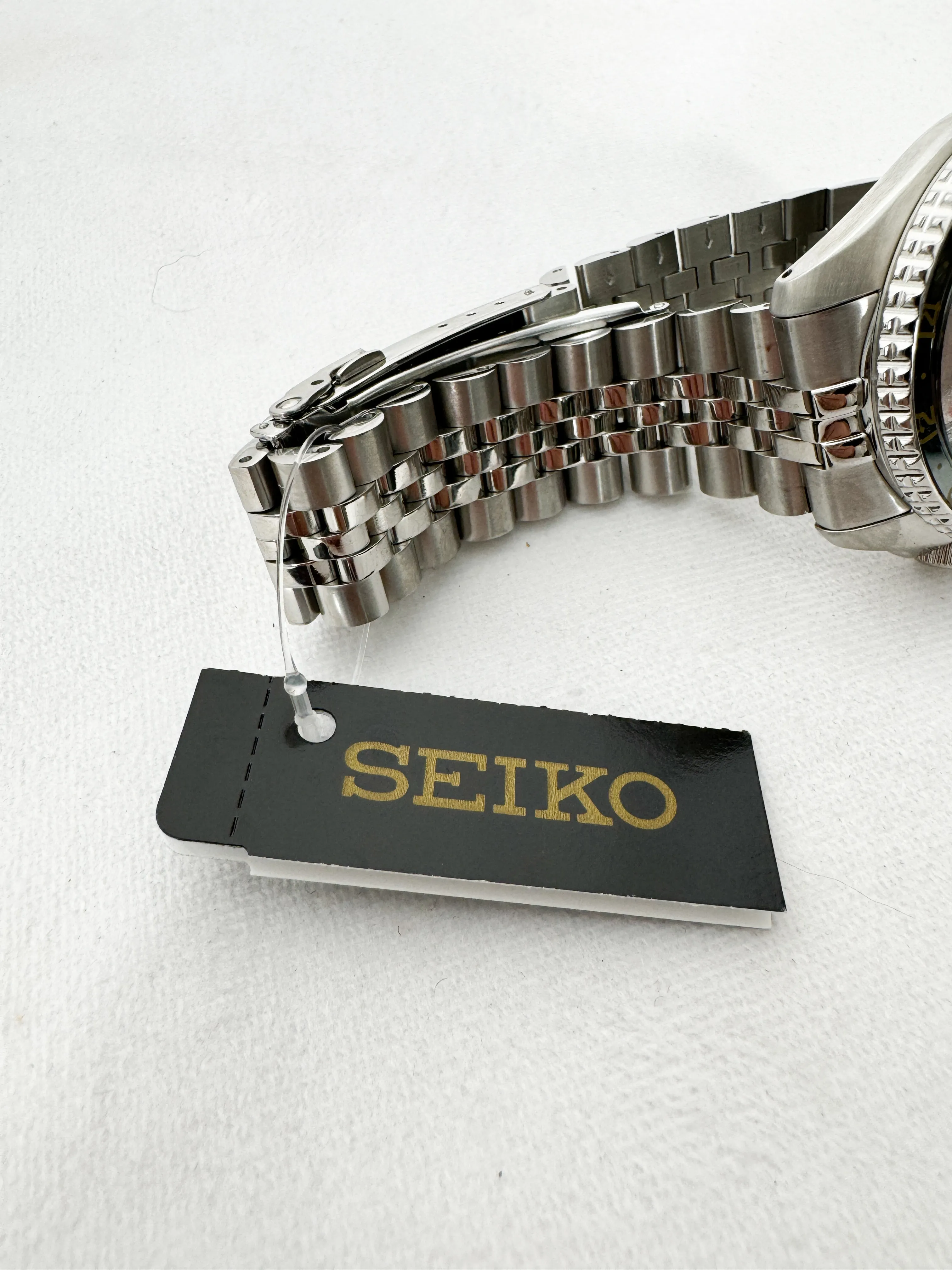 Seiko 5 Sports SRPD59 42.5mm Stainless steel Orange 3