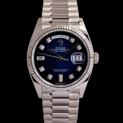 Rolex Day-Date 36 128239 36mm White gold Blue