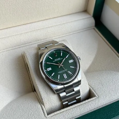 Rolex Oyster Perpetual 41 124300 41mm Stainless steel Green 2