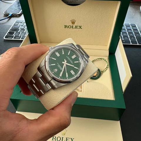 Rolex Oyster Perpetual 41 124300 41mm Stainless steel Green 6