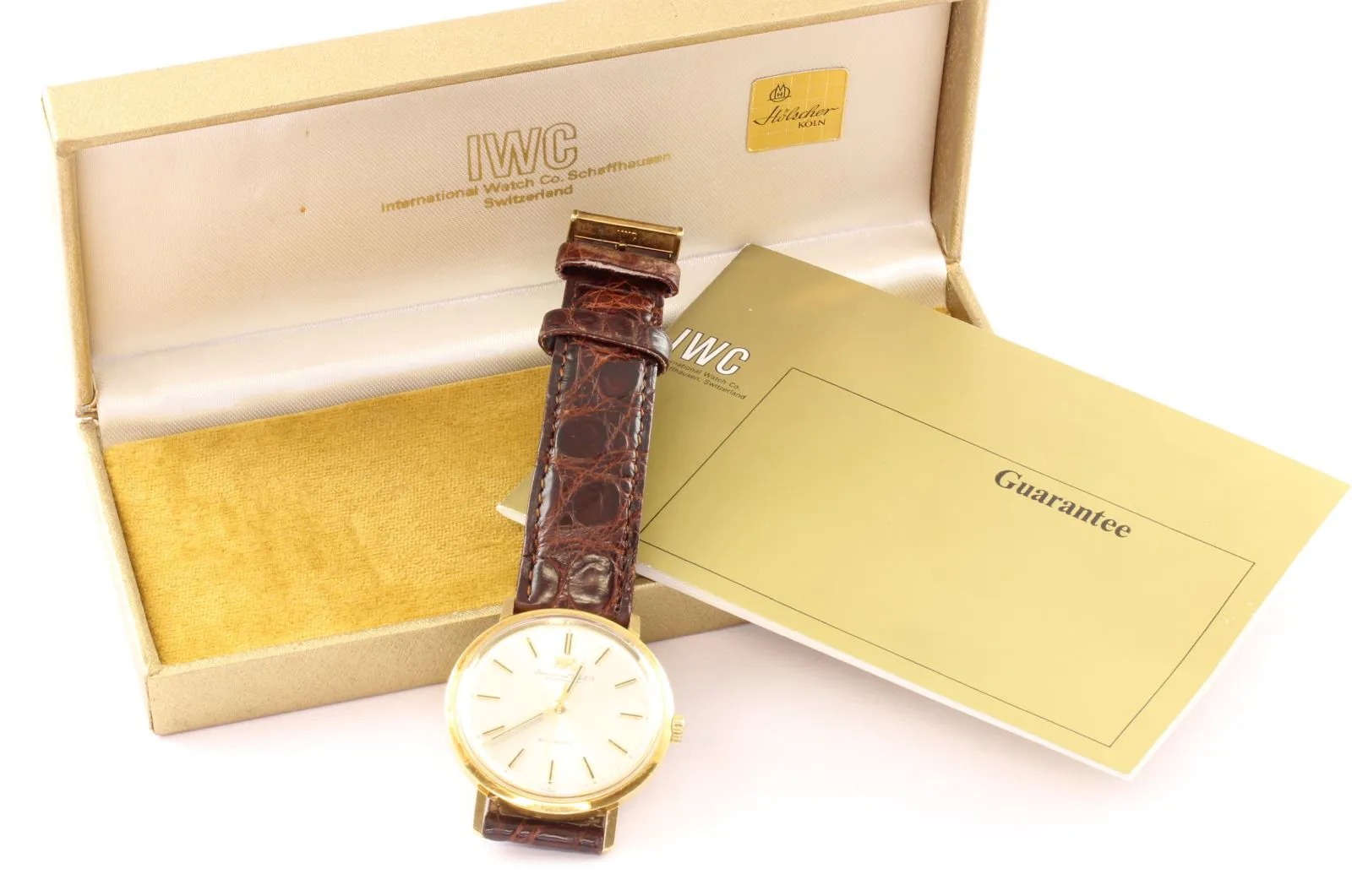 IWC 818A 35mm Yellow gold 1