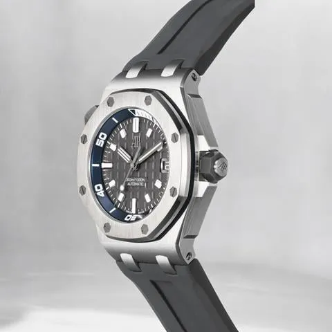 Audemars Piguet Royal Oak Offshore Diver 15720ST.OO.A009CA.01 42mm Stainless steel Gray 1