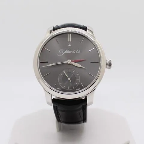 H. Moser & Cie. 326.134-003 34mm Platinum Gray