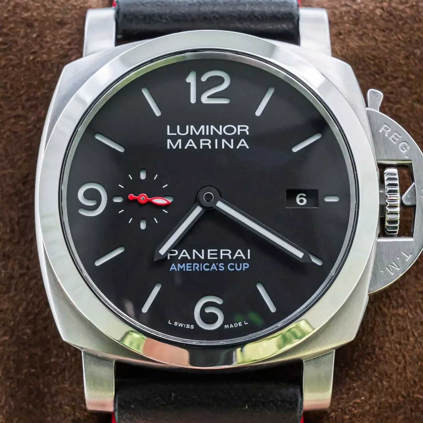 Panerai Luminor 1950 PAM 00732 44mm Stainless steel Black