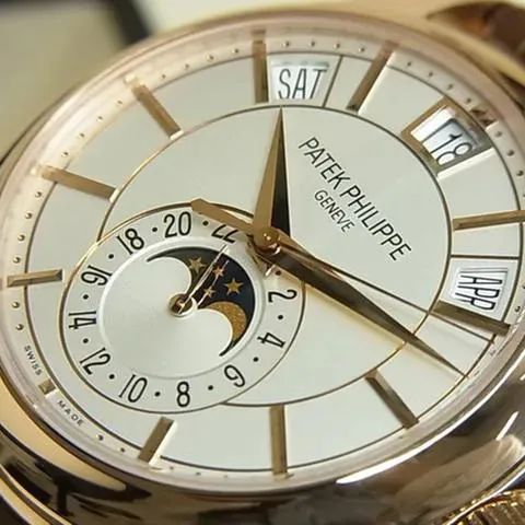 Patek Philippe Annual Calendar 5205R-001 40mm Rose gold White 3